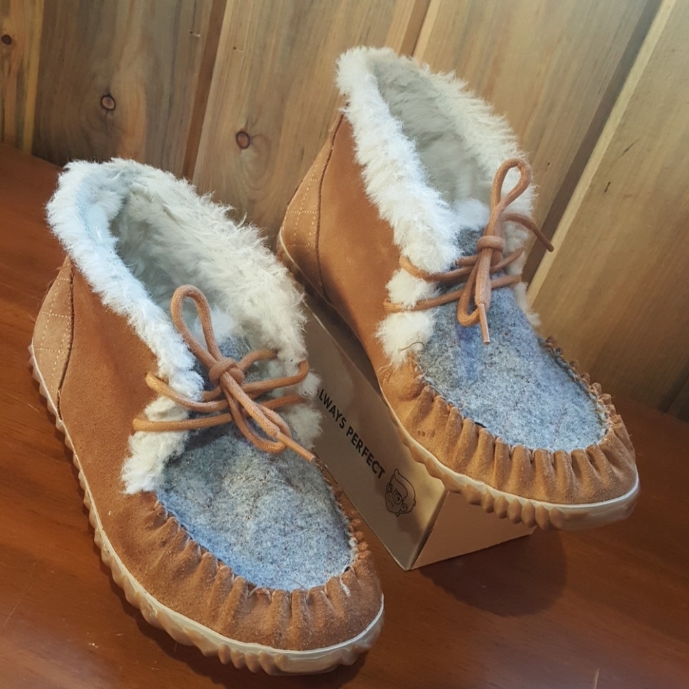 SOREL OUT AND ABOUT MOC SIZE 8
